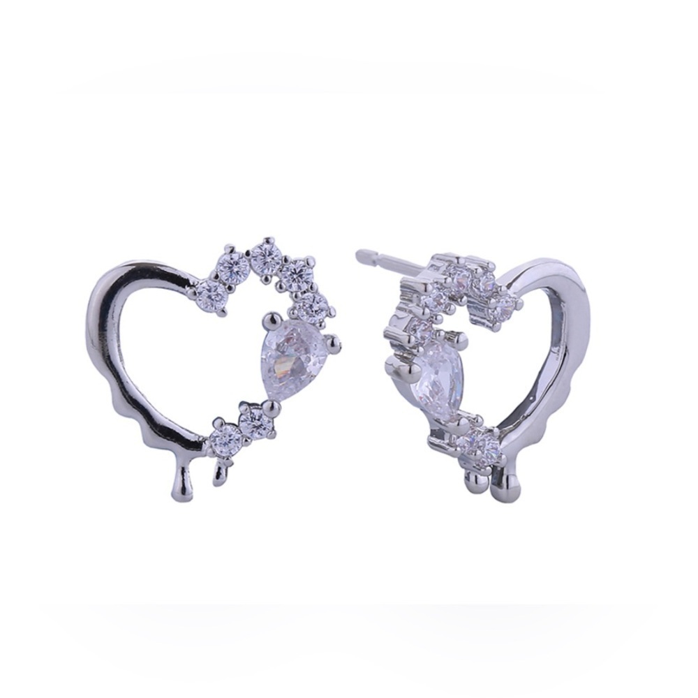 White Gold Heart Drip Earrings